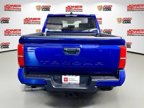 Certified 2025 Toyota Tacoma TRD Sport AWD/4WD image 16