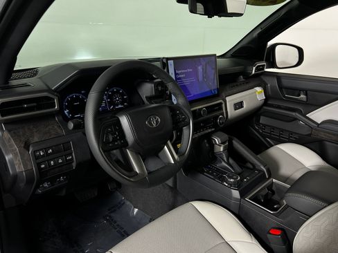 Used 2026 Toyota Tacoma Limited w/ Tow Tech Package AWD/4WD image 9