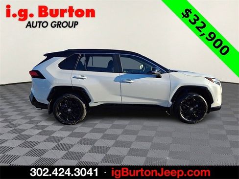 Used 2023 Toyota RAV4 XSE w/ XSE Grade Weather Package image 7