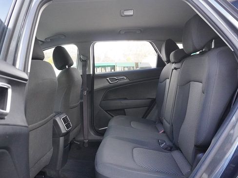 Used 2023 Kia Sportage LX image 33