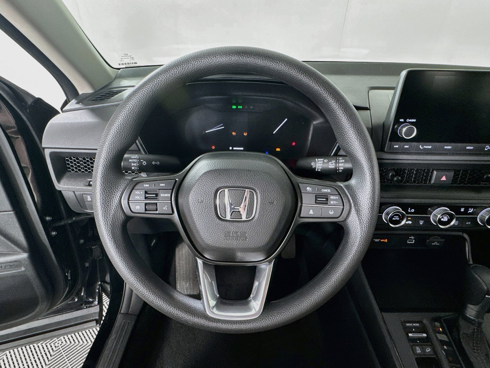 Used 2025 Honda CR-V LX image 13