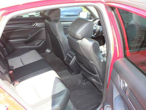 Used 2021 Honda Accord Sport image 14