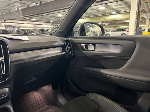 Certified 2023 Volvo XC40 Recharge Plus w/ Protection Package Premier image 24