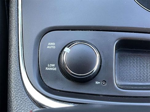 Used 2018 Dodge Durango R/T w/ Blacktop Package image 33