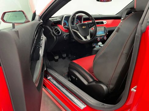 Used 2015 Chevrolet Camaro SS w/ Commemorative Special Edition RWD image 72