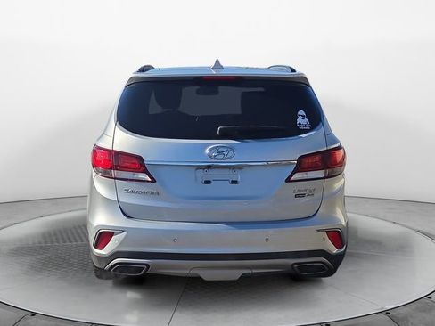 Used 2017 Hyundai Santa Fe Limited image 4