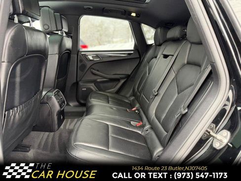 Used 2018 Porsche Macan S image 18