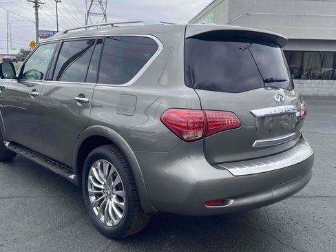 Used 2017 INFINITI QX80 AWD 4WD w/ Deluxe Technology Package image 3