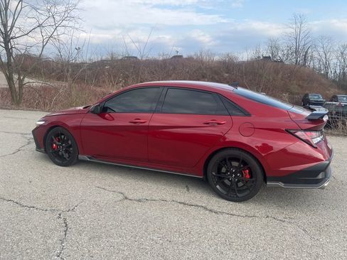 Used 2025 Hyundai Elantra N image 3