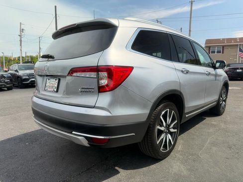 Used 2019 Honda Pilot Touring image 5