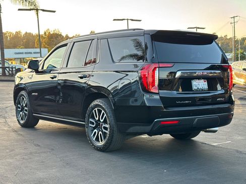 Used 2023 GMC Yukon AT4 w/ AT4 Premium Plus Package AWD/4WD image 13