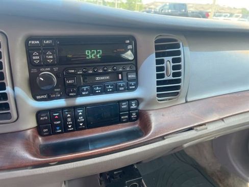Used 2000 Buick Park Avenue FWD image 12
