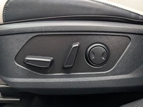 Used 2024 Kia Sportage EX FWD image 15