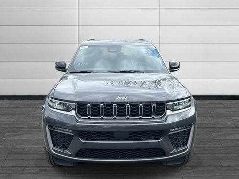 New 2026 Jeep Grand Cherokee L Limited AWD/4WD image 8