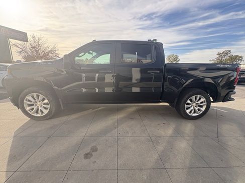 Used 2020 Chevrolet Silverado 1500 Custom w/ Custom Value Package image 6