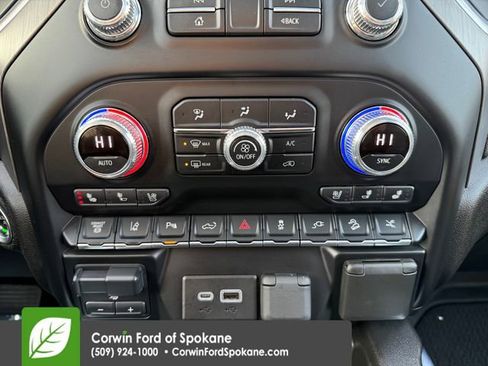 Used 2022 GMC Sierra 2500 Denali w/ Denali Black Diamond Edition image 35