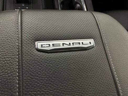 Used 2025 GMC Sierra 2500 Denali w/ Denali Reserve Package AWD/4WD image 20