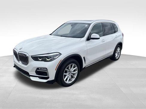 Used 2021 BMW X5 xDrive40i w/ Premium Package image 1