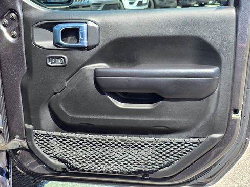 Used 2021 Jeep Gladiator Sport image 47