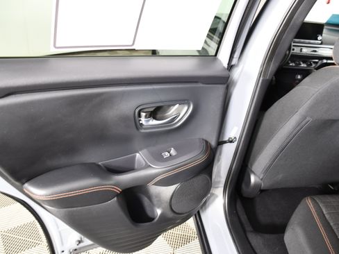 Certified 2024 Honda HR-V Sport image 46