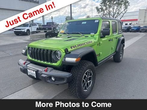 Used 2025 Jeep Wrangler Unlimited Rubicon w/ Convenience Group image 1