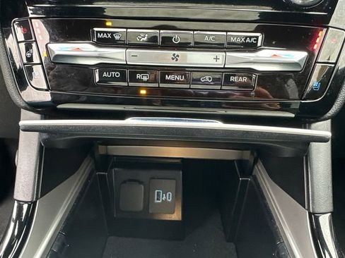 Used 2022 Ford Explorer ST w/ ST Street Pack image 37