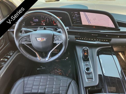 Used 2024 Cadillac Escalade ESV V w/ Heavy-Duty Trailer Package image 27