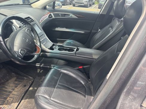 Used 2016 Lincoln MKZ w/ Equipment Group 300A Reserve FWD image 10