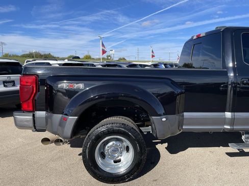 Used 2022 Ford F350 Lariat w/ Lariat Ultimate Package image 42