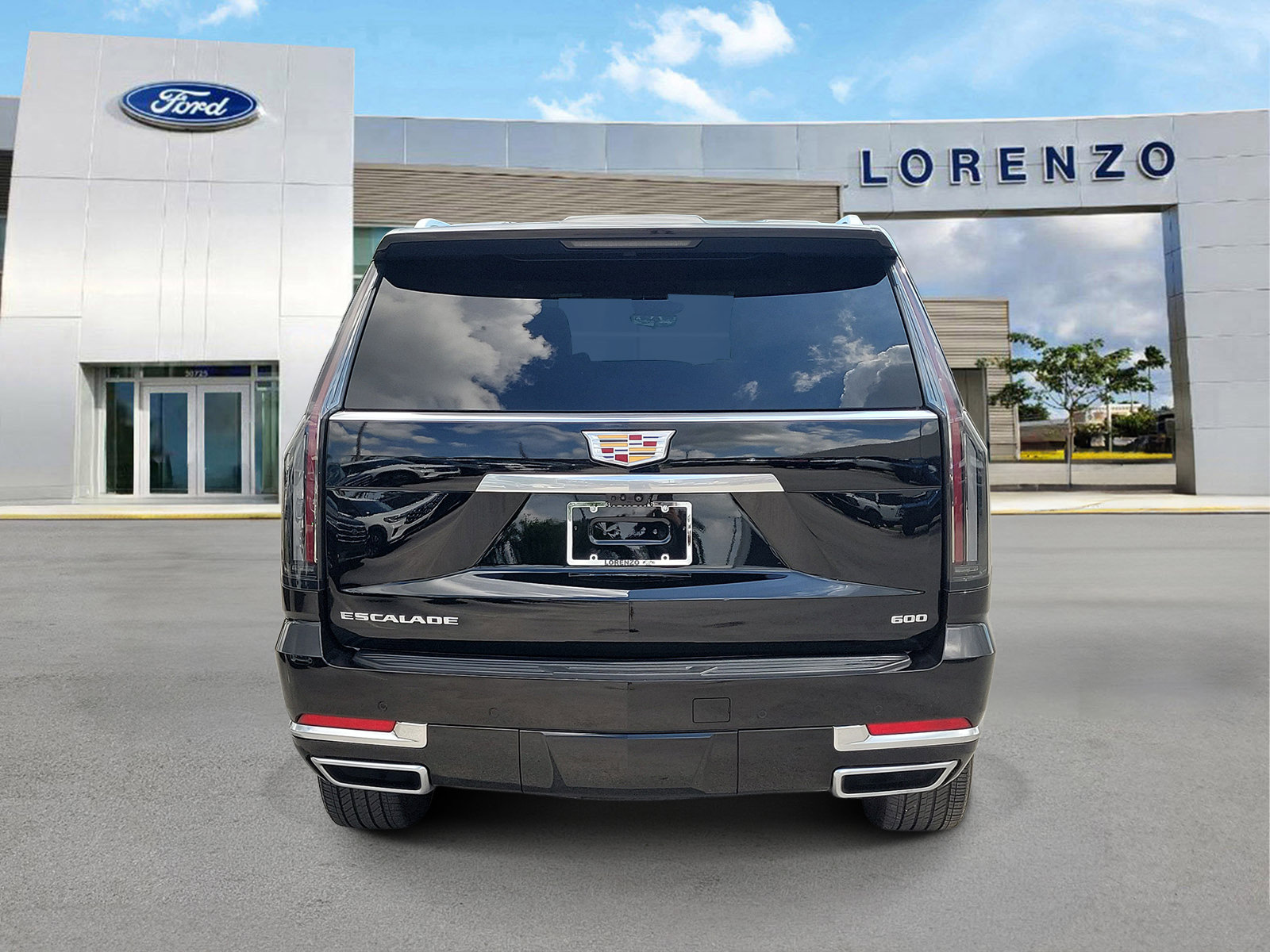 Used 2025 Cadillac Escalade Premium Luxury w/ Touring Package AWD/4WD image 6