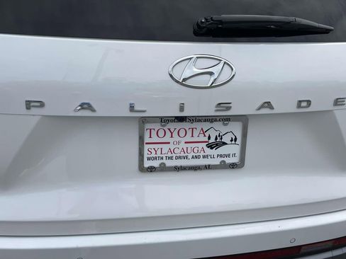 Used 2023 Hyundai Palisade Limited AWD/4WD image 8