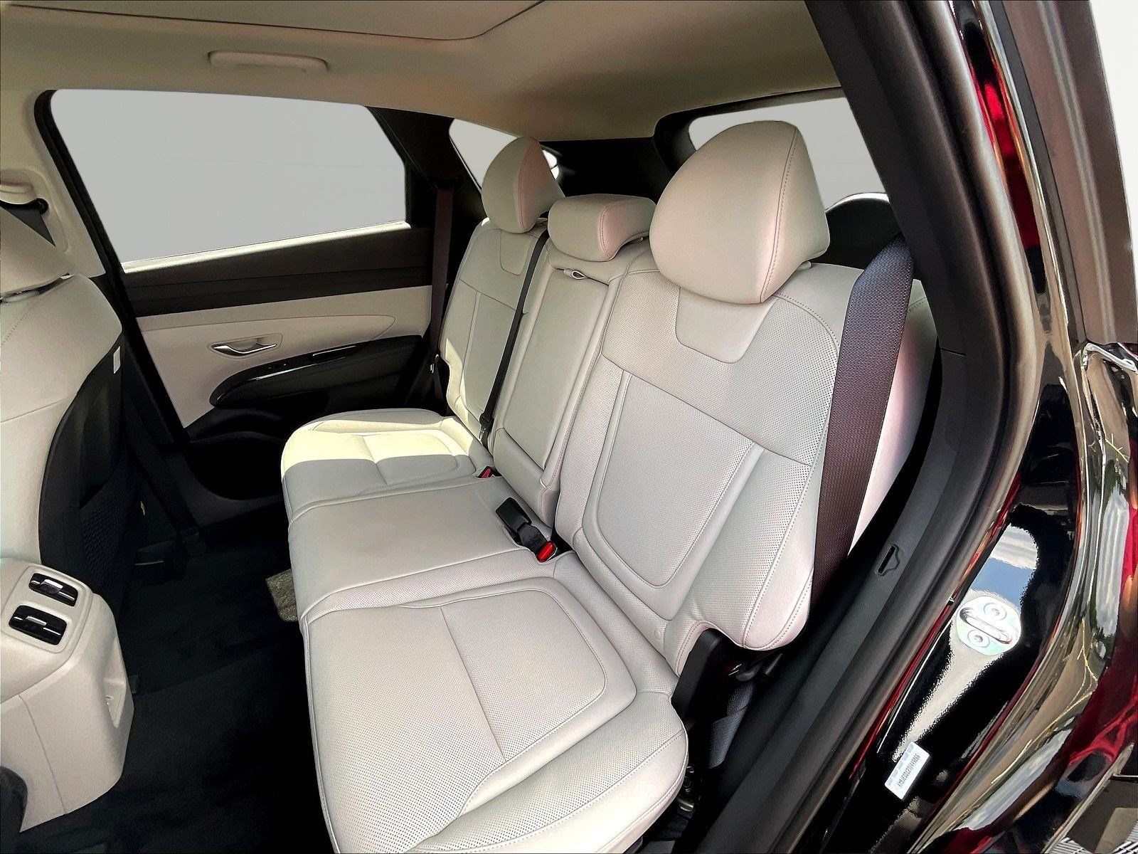 New 2026 Hyundai Tucson Limited AWD/4WD image 18