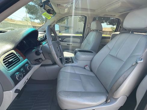 Used 2008 GMC Sierra 3500 SLT AWD/4WD image 11