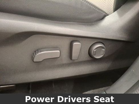 Used 2023 Subaru Forester Premium image 11