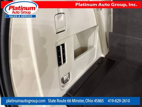 Used 2020 Lincoln Navigator Black Label w/ Cargo Convenience Package AWD/4WD image 36