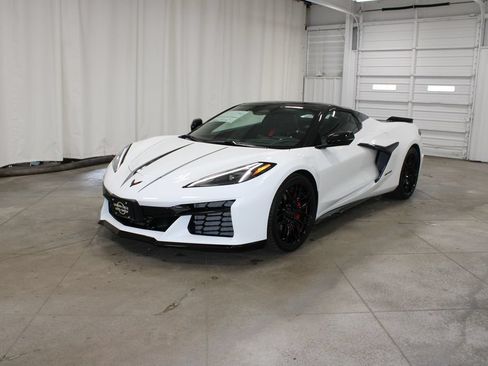 New 2026 Chevrolet Corvette Z06 w/ Stealth Interior Trim Package RWD image 3