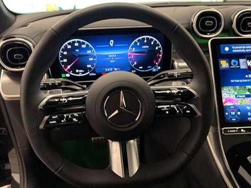 Used 2026 Mercedes-Benz GLC 300 4MATIC image 15