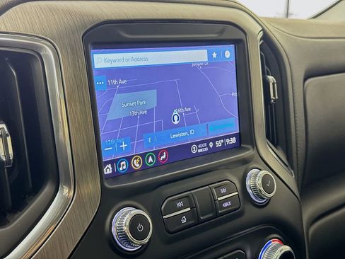 Used 2023 GMC Sierra 2500 Denali w/ Denali Ultimate Package image 18