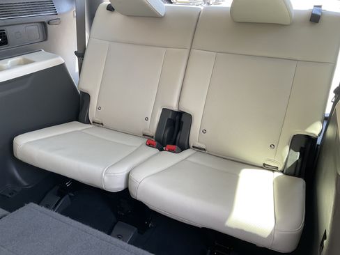 Used 2025 Hyundai Santa Fe SEL AWD/4WD image 43
