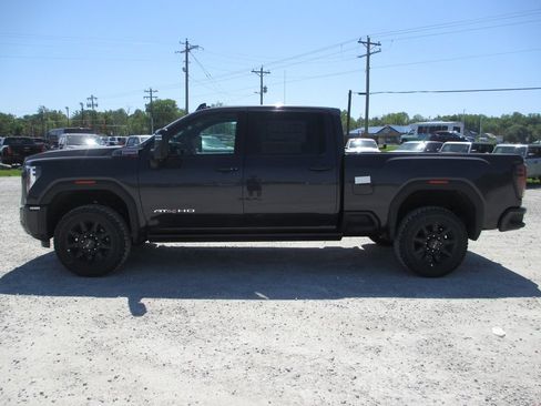 New 2026 GMC Sierra 2500 AT4 w/ AT4 Premium Plus Package AWD/4WD image 10