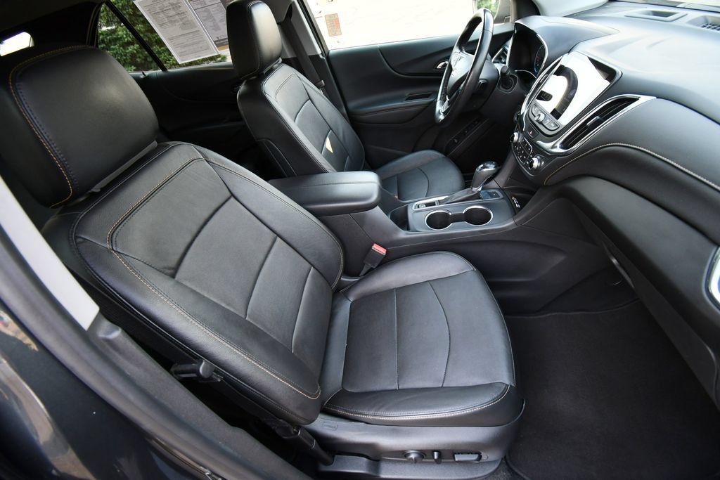 Used 2020 Chevrolet Equinox Premier AWD/4WD image 23