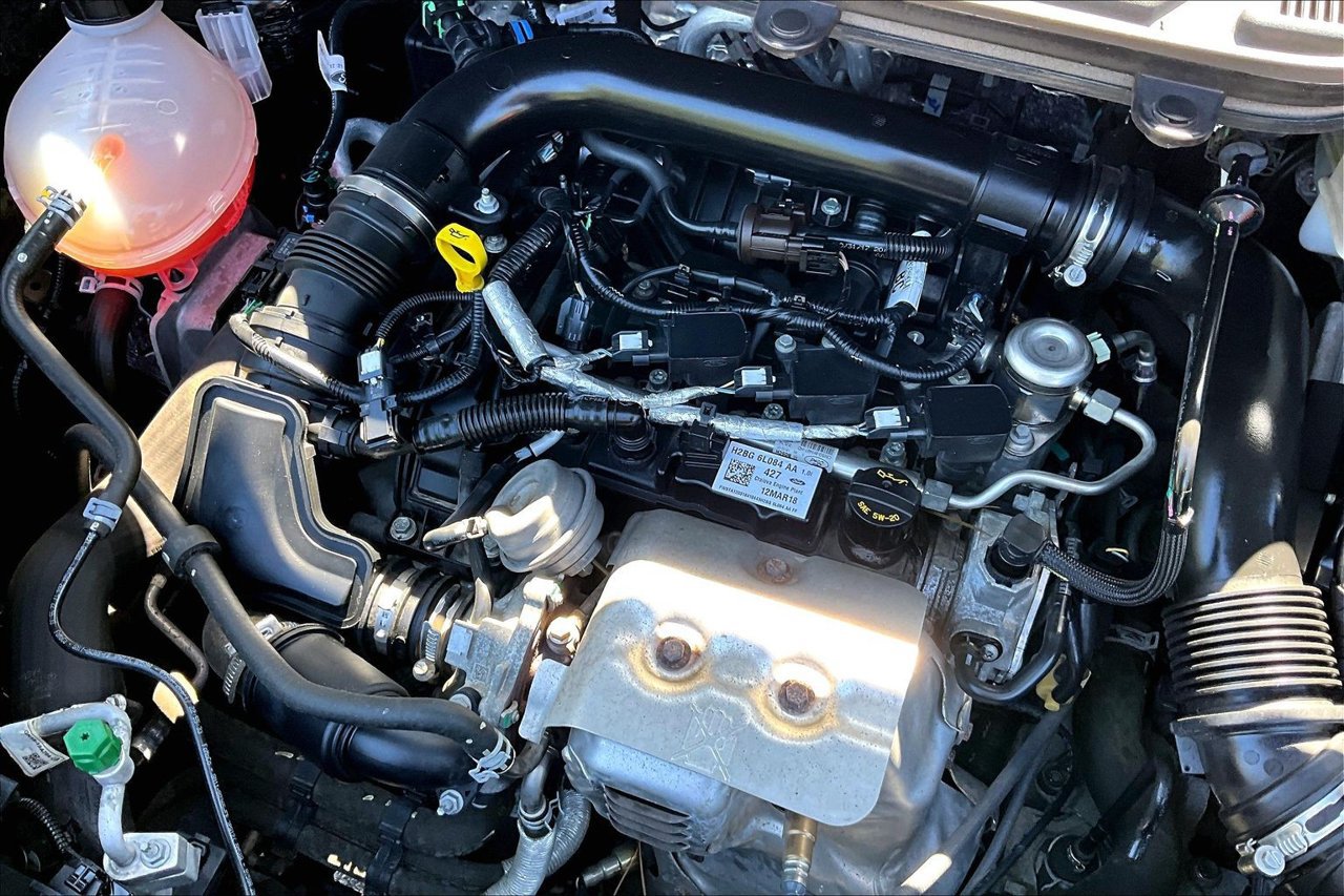 Used 2018 Ford EcoSport SE w/ SE Convenience Package FWD image 32