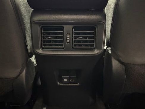 Used 2025 Toyota RAV4 XLE image 25