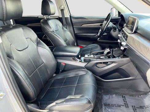 Used 2021 Kia Telluride EX w/ EX Premium Package AWD/4WD image 31