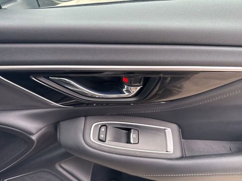 Used 2022 Subaru Outback Limited image 30