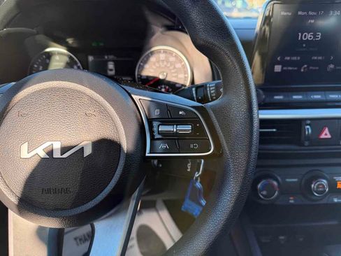 Used 2024 Kia Forte LXS image 22