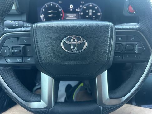 Used 2024 Toyota Tacoma TRD Sport w/ TRD Sport Premium Package AWD/4WD image 30