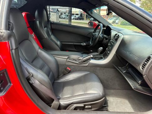 Used 2007 Chevrolet Corvette Convertible w/ Preferred Equipment Group RWD image 18