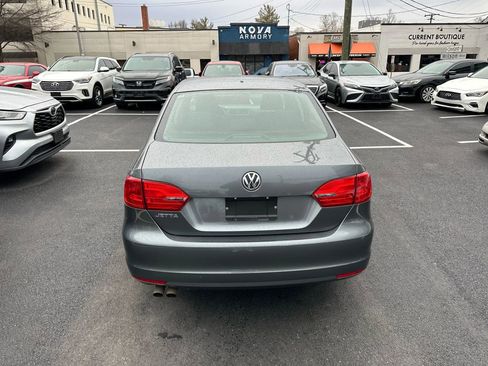 Used 2014 Volkswagen Jetta S image 9