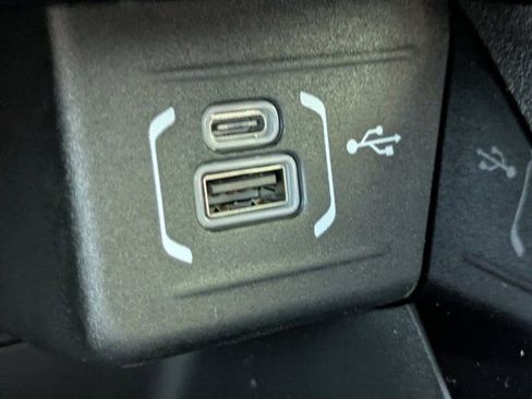 New 2026 Jeep Compass Latitude image 20